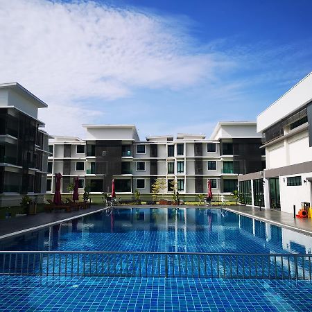 The Meadow Park Apartment กัมปาร์ ภายนอก รูปภาพ