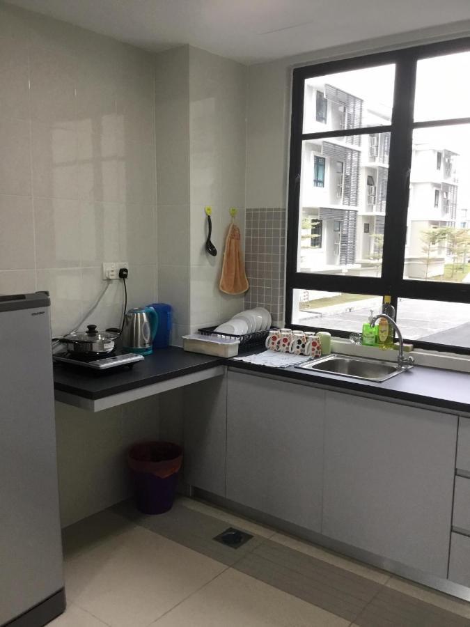 The Meadow Park Apartment กัมปาร์ ภายนอก รูปภาพ