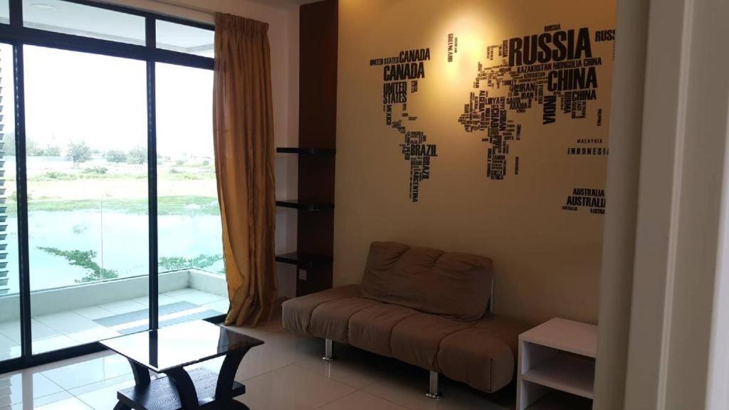 The Meadow Park Apartment กัมปาร์ ภายนอก รูปภาพ
