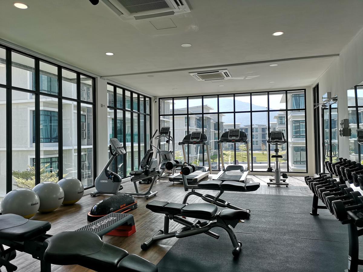 The Meadow Park Apartment กัมปาร์ ภายนอก รูปภาพ