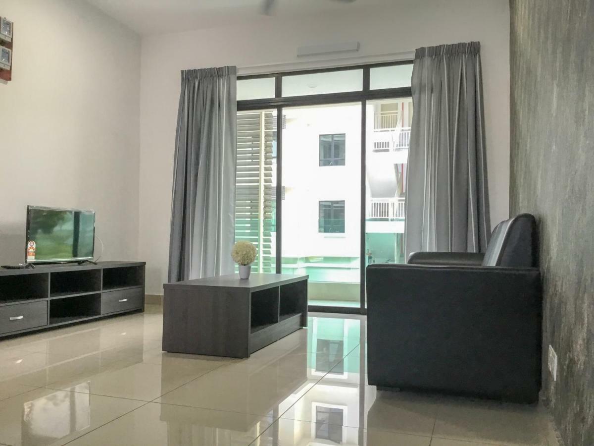 The Meadow Park Apartment กัมปาร์ ภายนอก รูปภาพ